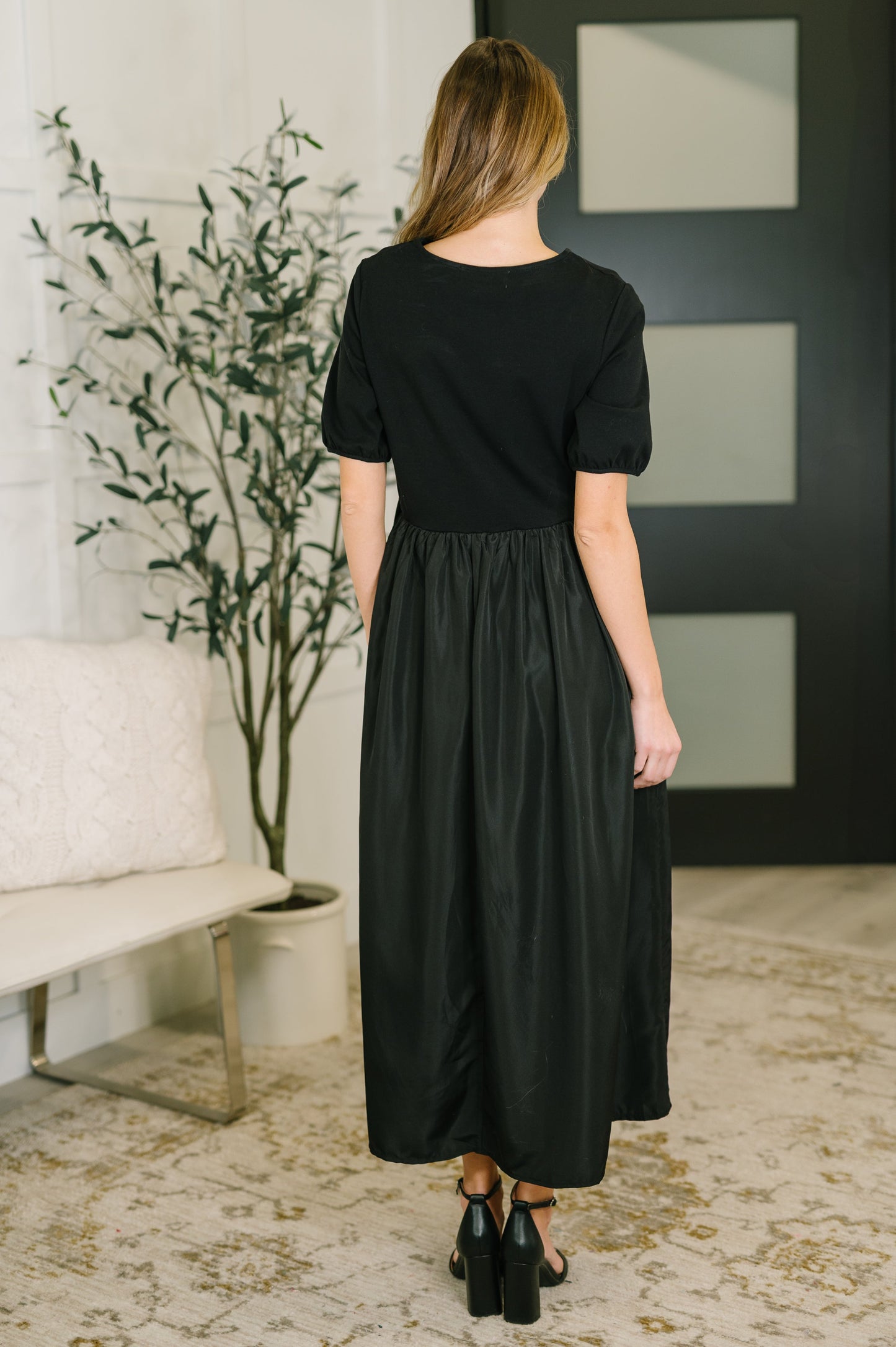 Hazel Blues® | Contrast Charm Midi Black Dress