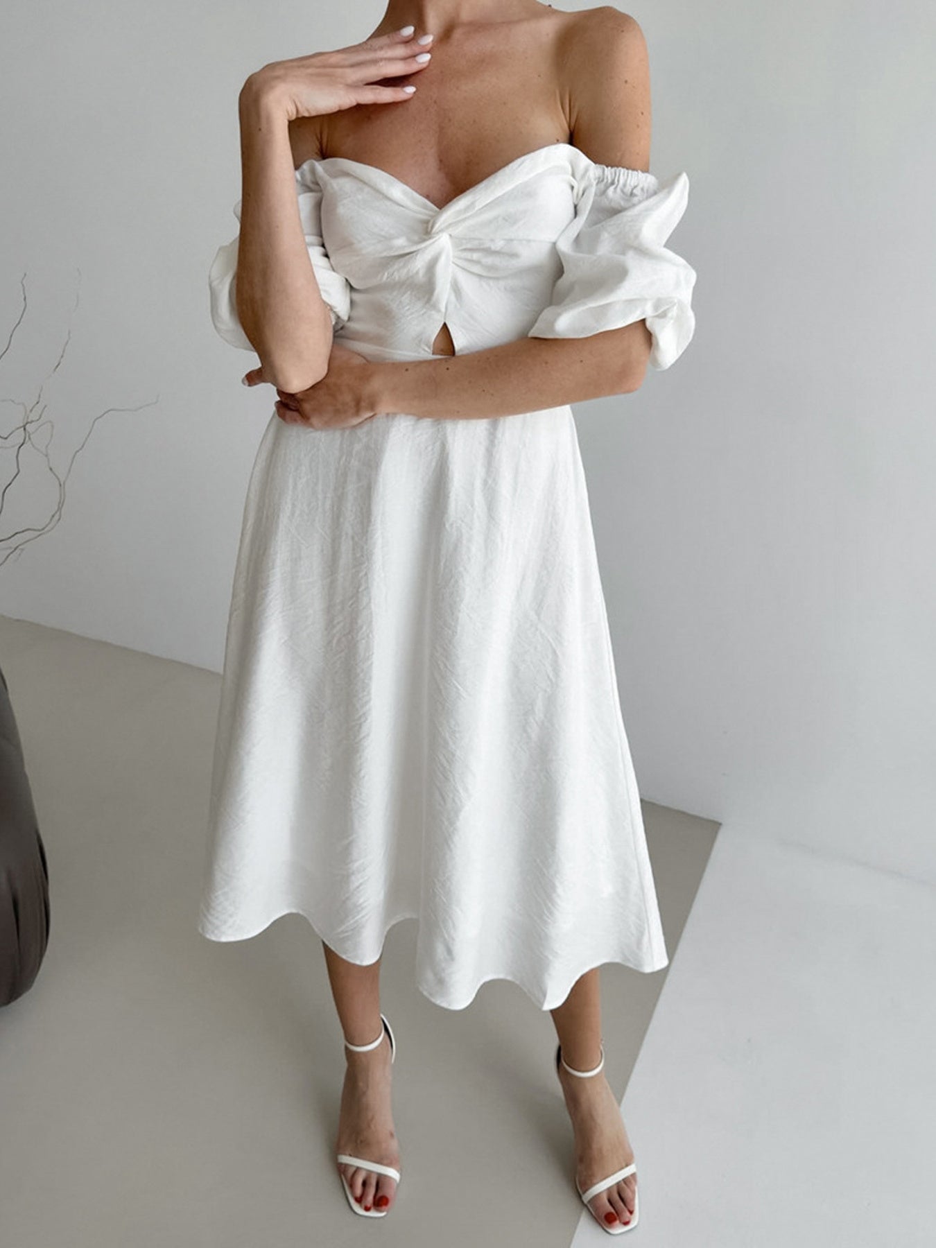 Hazel Blues® | Twisted Front Puff Sleeve Midi Dress
