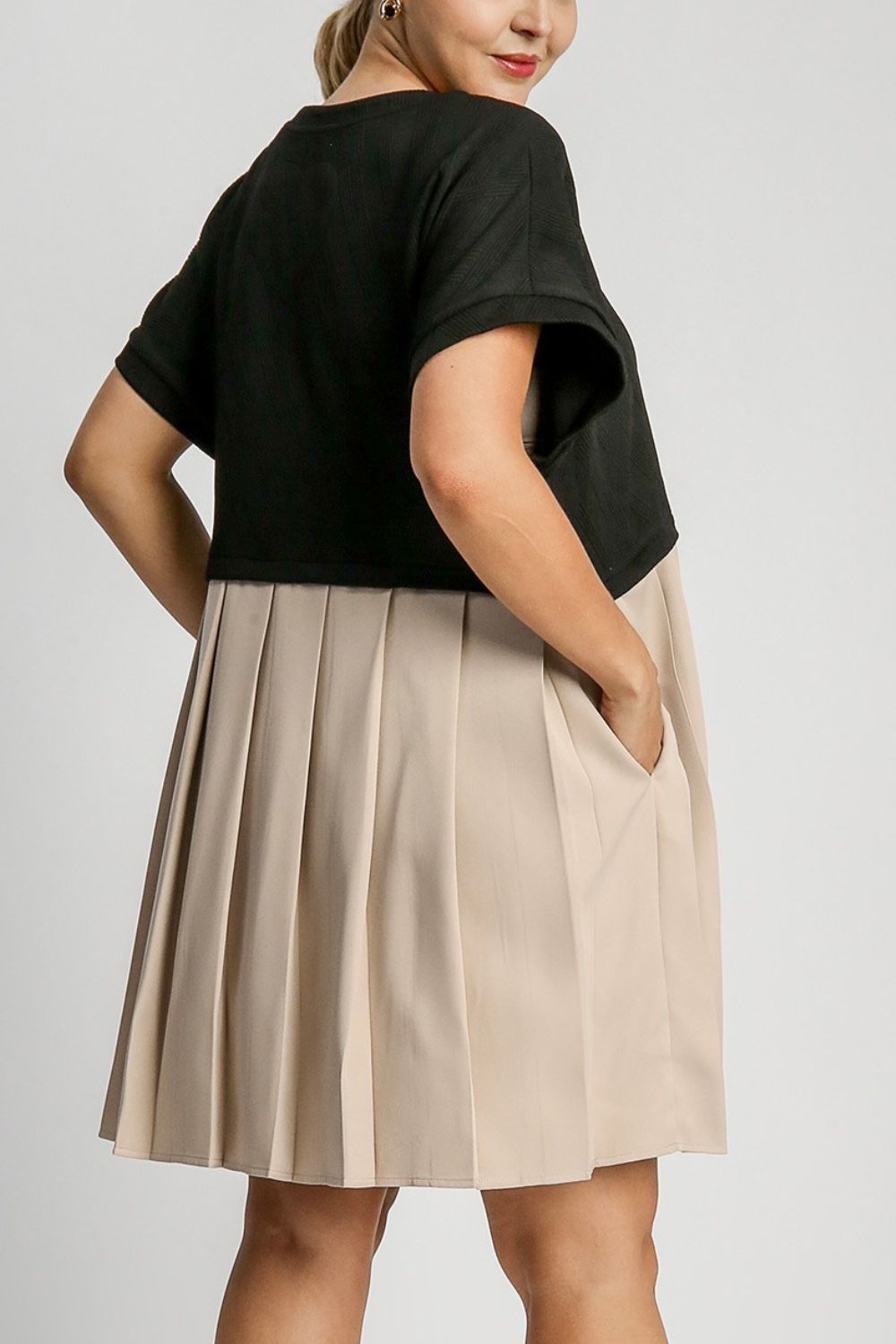 Hazel Blues® | Umgee Round Neck Pleated Dress with Side Pockets