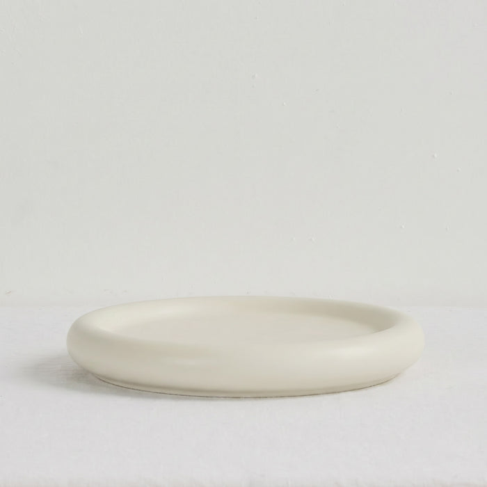 Pebble Medium Tray - Bone, low round bone-coloured tray with a softly raised rim and organic form
