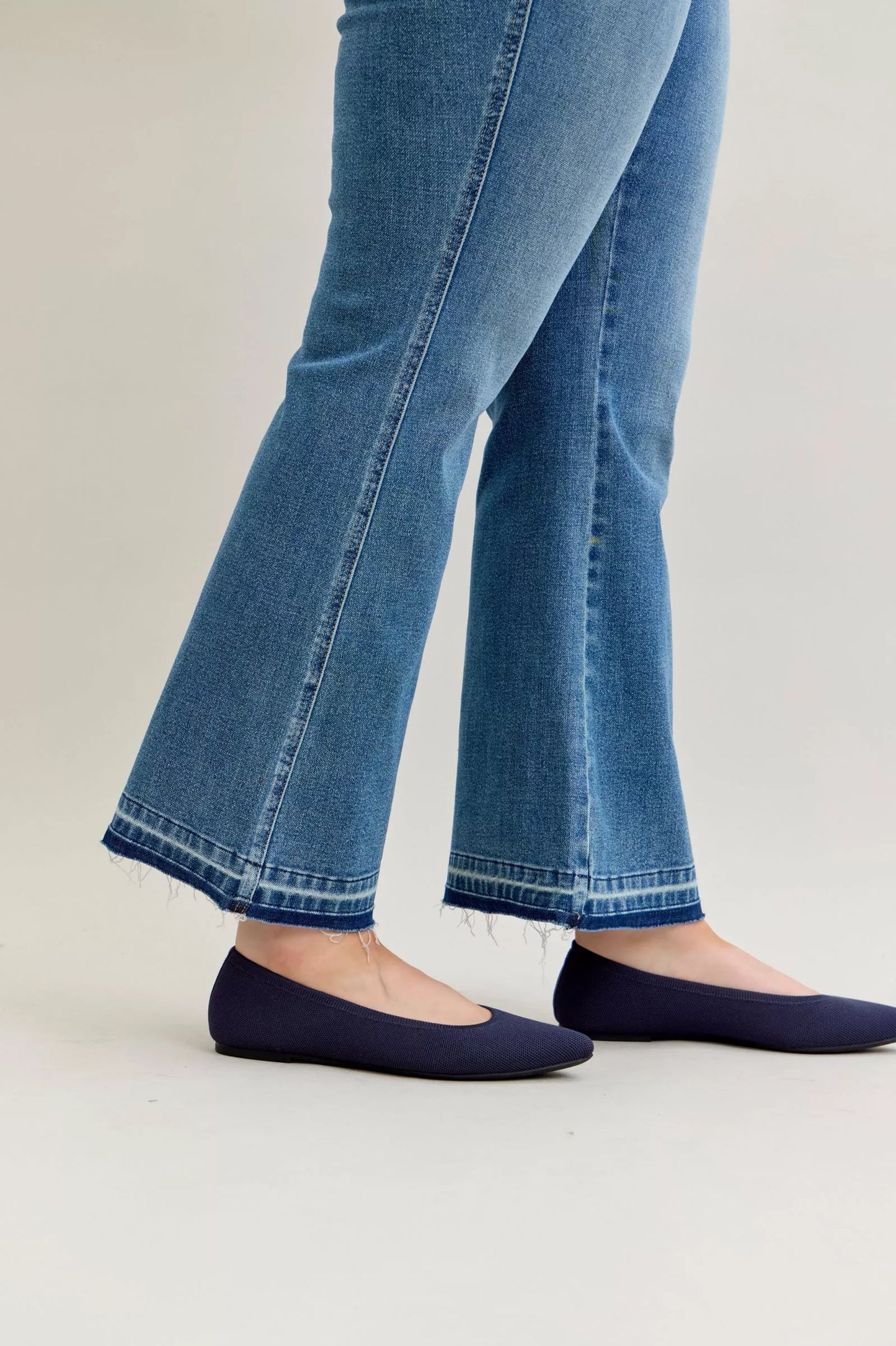Hazel Blues® | Judy Blue Mid Rise Slim Bootcut Tummy Control Release Hem Jeans