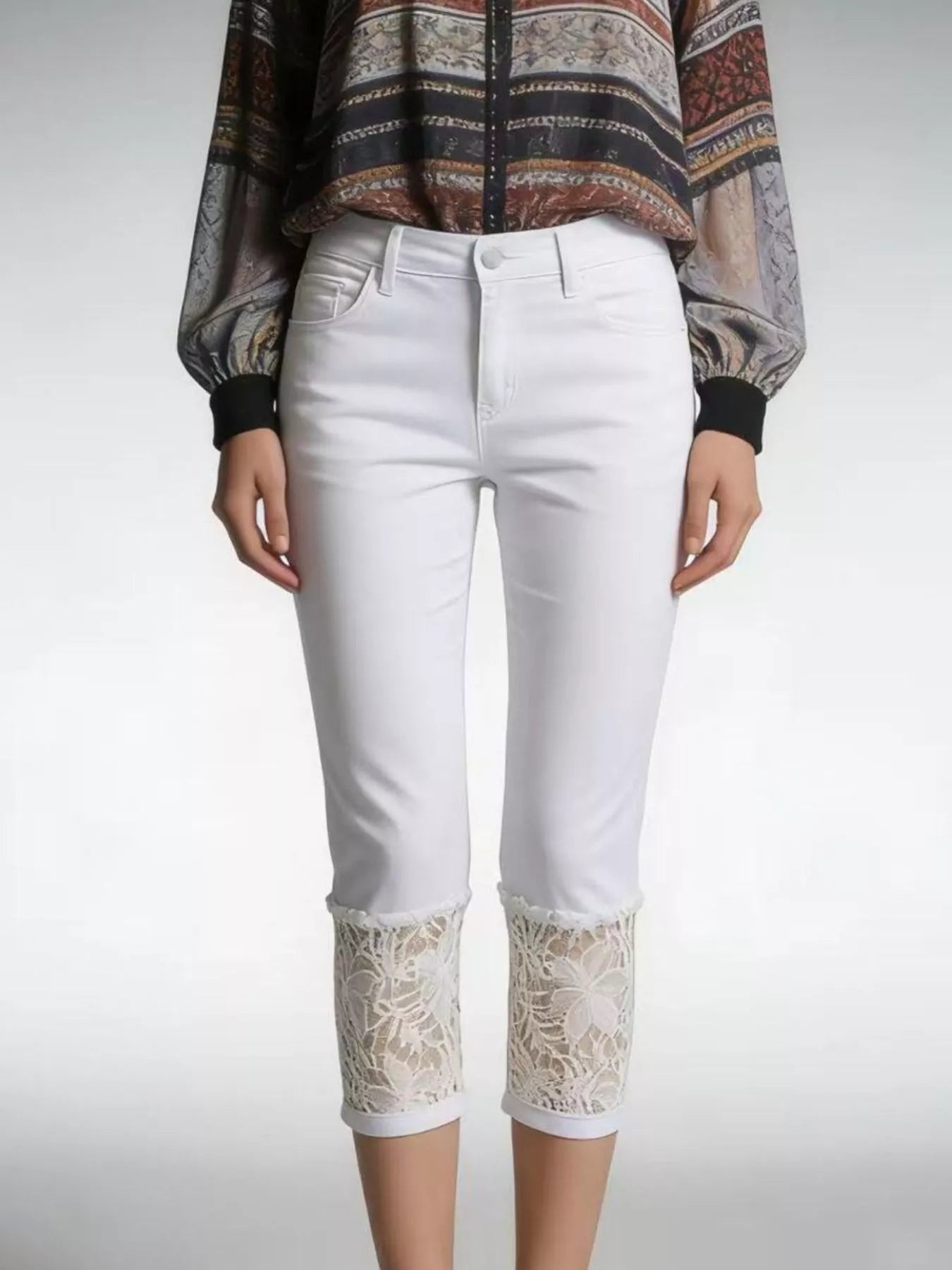 Hazel Blues® | Lace Trimmed Capri Jeans
