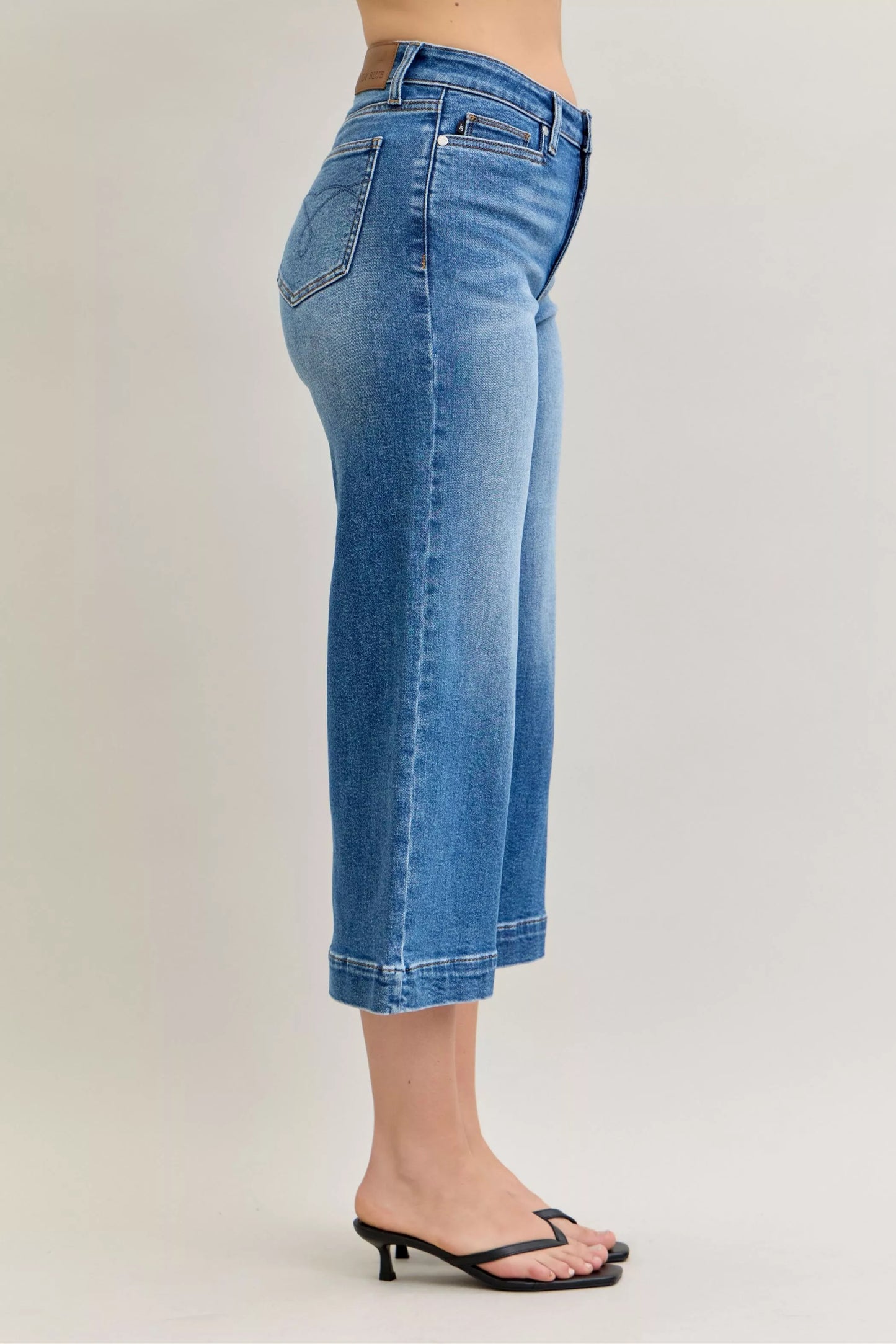 Hazel Blues® |  Judy Blue Mid Rise Crop Wide Leg Jeans