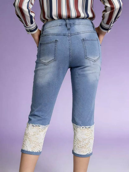 Hazel Blues® | Lace Trimmed Capri Jeans