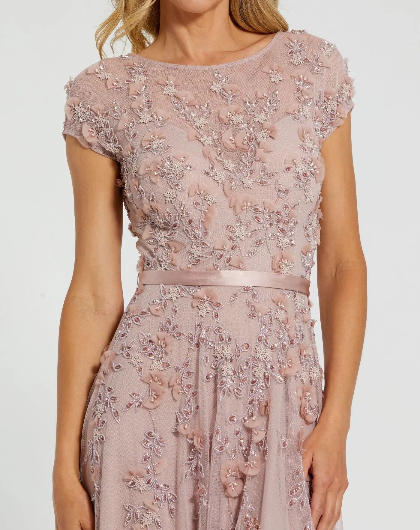Petite Pink Floral Embellished Cap Sleeve Gown