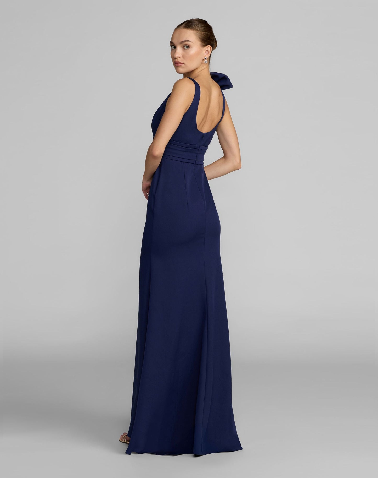 Petite Navy Scoop Neck Trumpet Gown with Bow