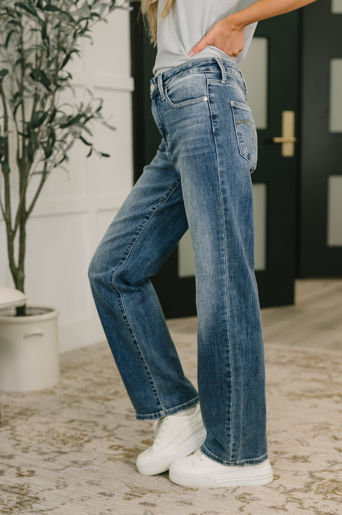 Hazel Blues® |  Holly Mid Rise Straight