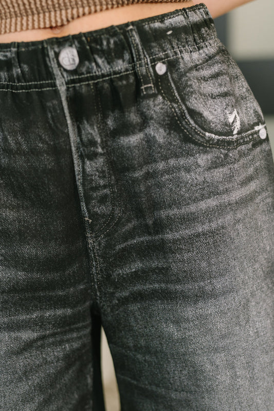 Hazel Blues® |  Zenim Printed High Waisted Shorts in Charcoal