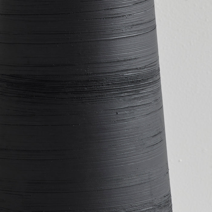 24045_BLK_04