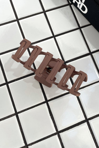 Issy Claw Clip - Brown