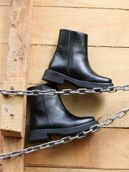 Echelon Black Boots
