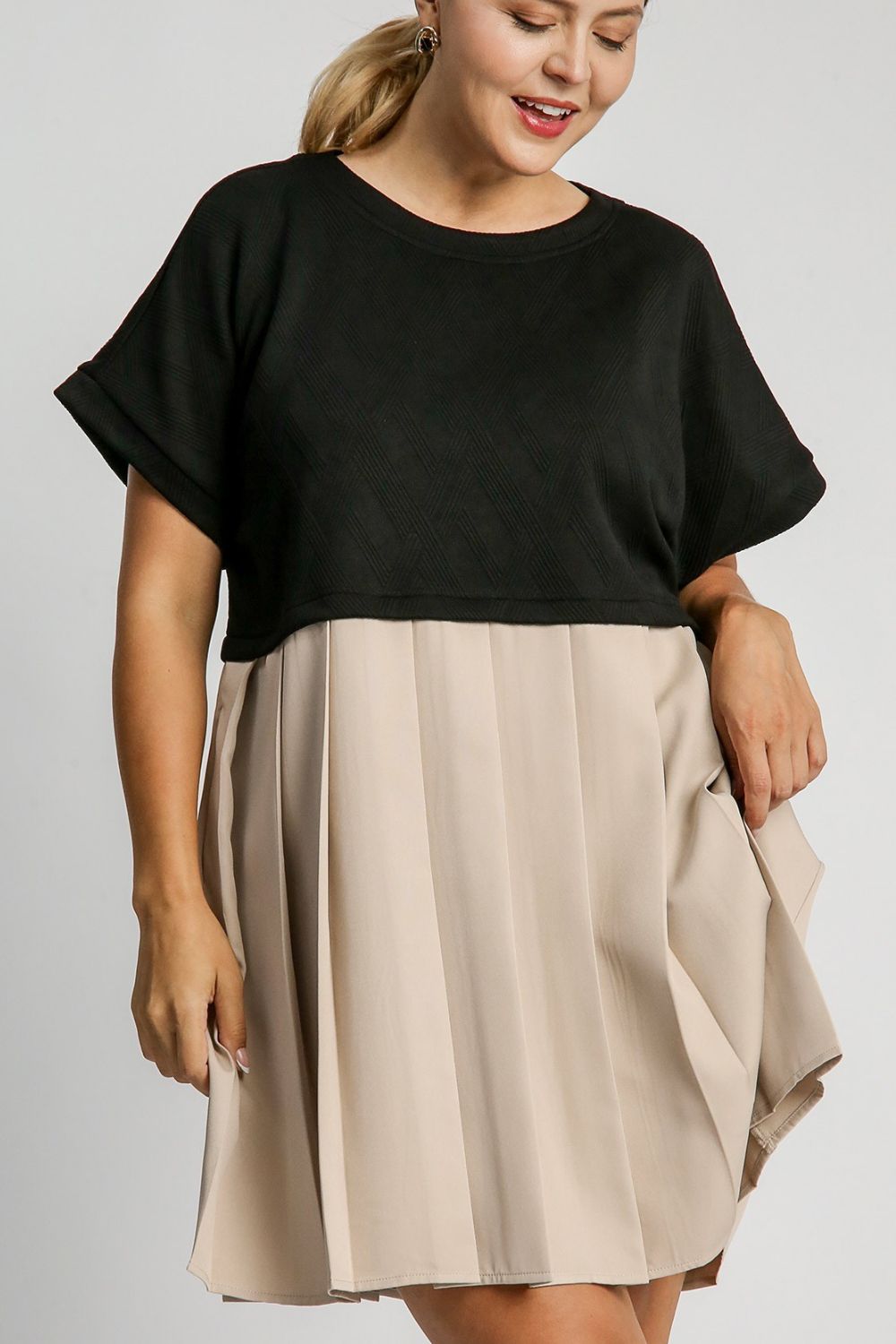 Hazel Blues® | Umgee Round Neck Pleated Dress with Side Pockets