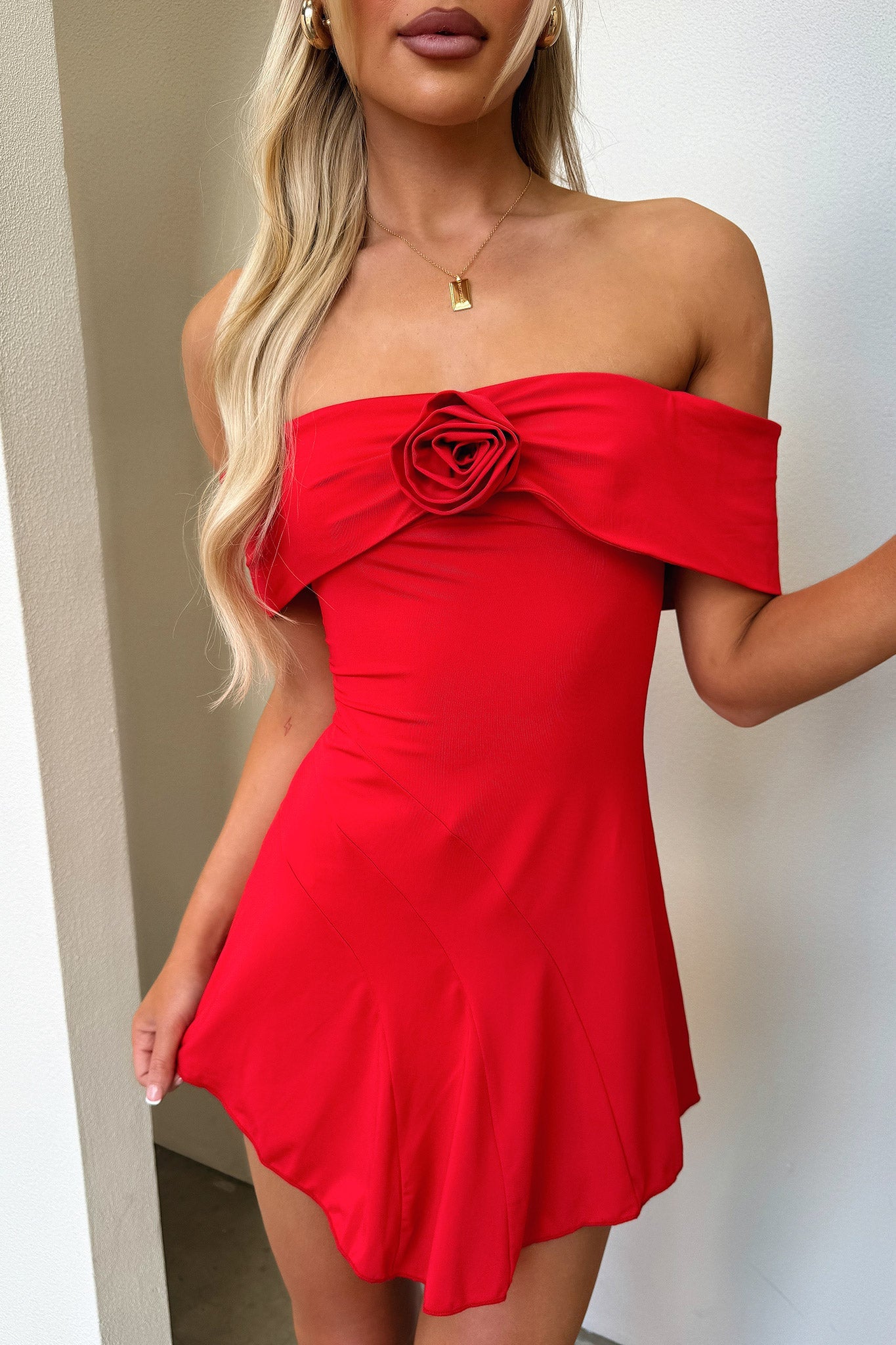 Kirsten Off Shoulder Mini Dress - Red