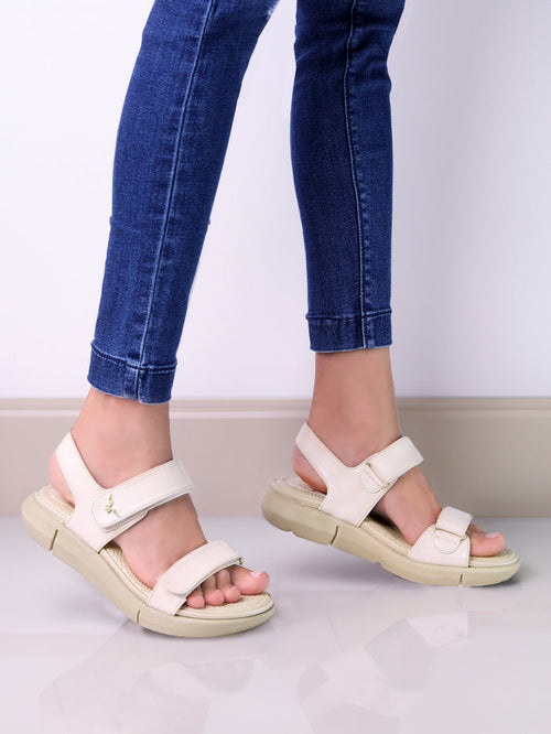 Zephyra Beige Heels